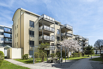 residential: Schulstrasse 147 - 181, Regensdorf